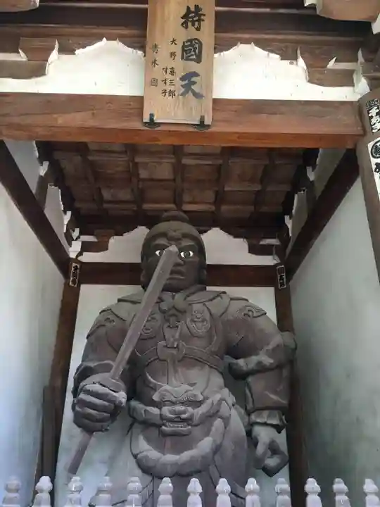 長命寺の像