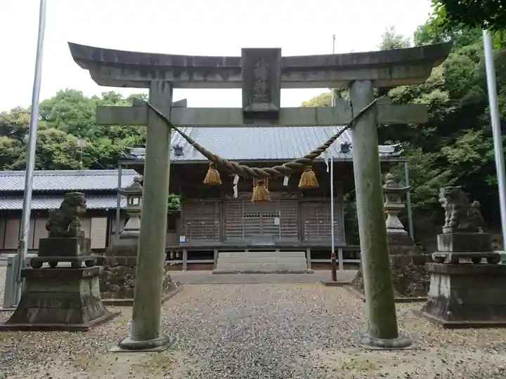 八幡神社(小島八幡神社)の鳥居