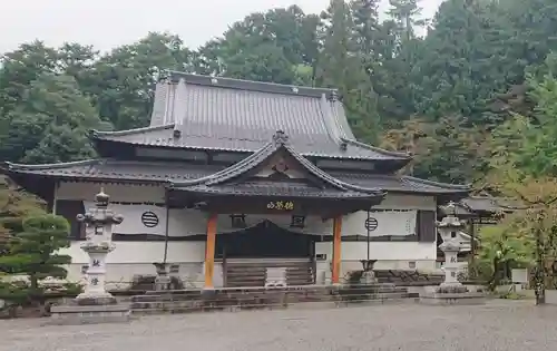 妙法寺の本殿