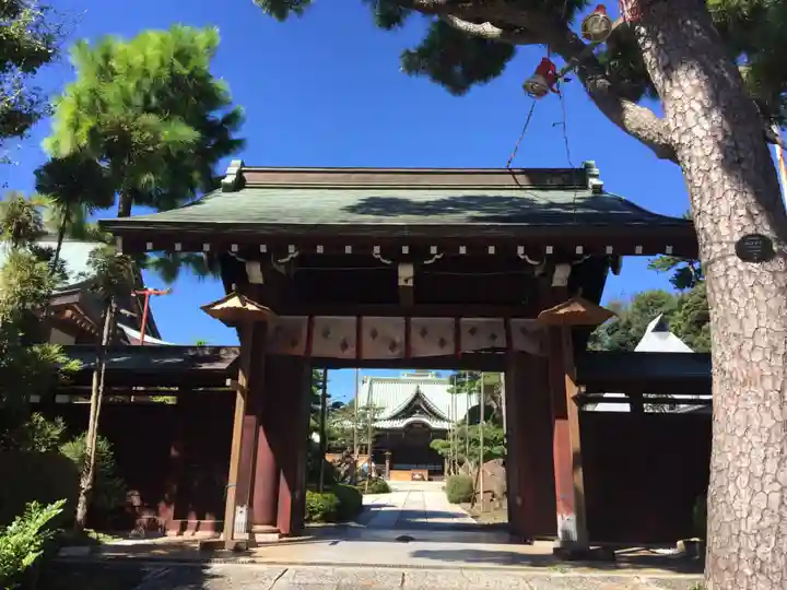 大坊本行寺の山門・神門