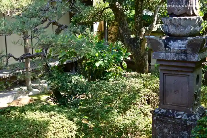 石歴山 妙勝寺の庭園