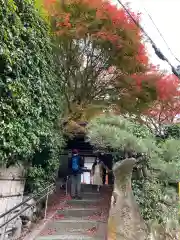 金福寺の本殿