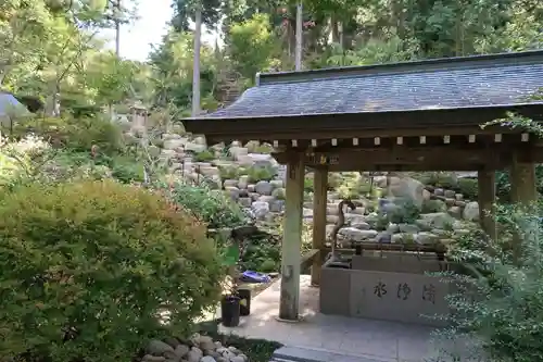 忉利天上寺の手水舎