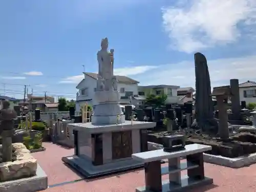 中田寺の{uncategorized: "未分類", other: "その他", undefined: "問題あり", building: "その他建物", grave: "お墓", sacred_gate: "鳥居", guardian: "狛犬", statue: "像", buddha: "仏像", history: "歴史", nature: "自然", garden: "庭園", animal: "動物", pagoda: "塔", temizu: "手水舎", mountain_gate: "山門・神門", sanctuary: "本殿・本堂", subordinate: "末社・摂社", art: "芸術", scenery: "景色", jizo: "地蔵", ema: "絵馬", goshuin: "御朱印", omikuji: "おみくじ", items: "授与品その他", amulet: "お守り", goshuincho: "御朱印帳", eats: "食事", festival: "お祭り", votive_dance: "神楽", shichigosan: "七五三参", wedding: "結婚式", experience: "体験その他", initially: "初詣", around: "周辺", anti_infection: "感染症対策"}