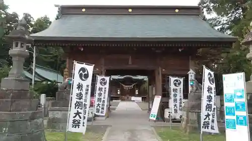常陸第三宮　吉田神社の山門・神門