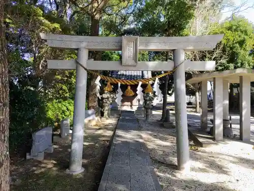 若松社の鳥居