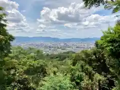 伏見稲荷大社　御膳谷奉拝所の景色