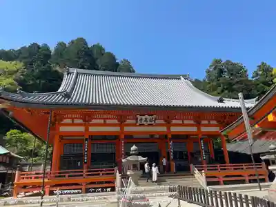 勝尾寺の本殿・本堂