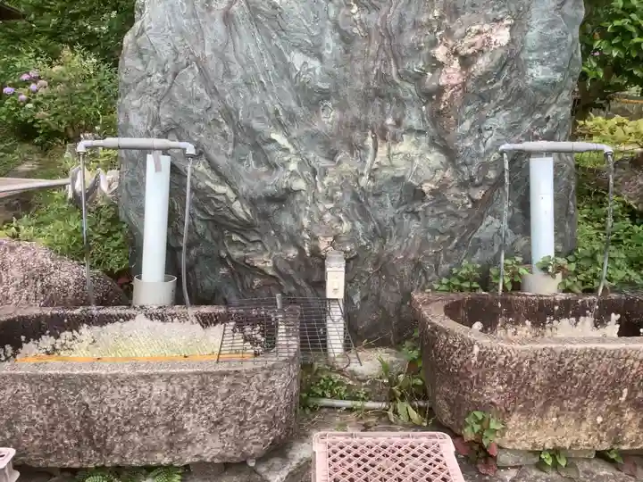 愛万博寺のその他建物