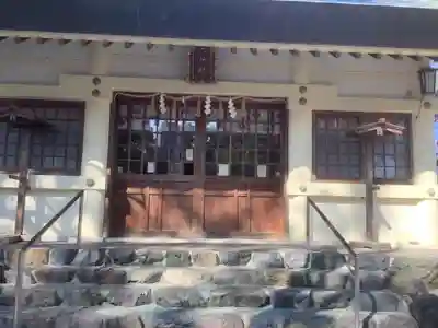 六所社（下飯田）の本殿・本堂