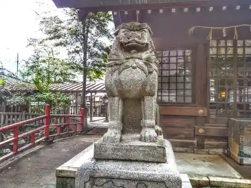 神明社の狛犬