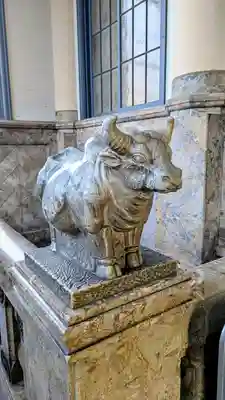 築地本願寺（本願寺築地別院）の像