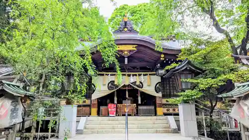 子安神社の本殿