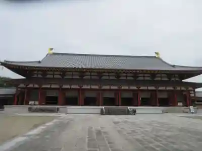 薬師寺の本殿・本堂