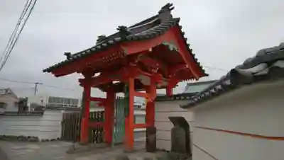 多聞院の山門・神門