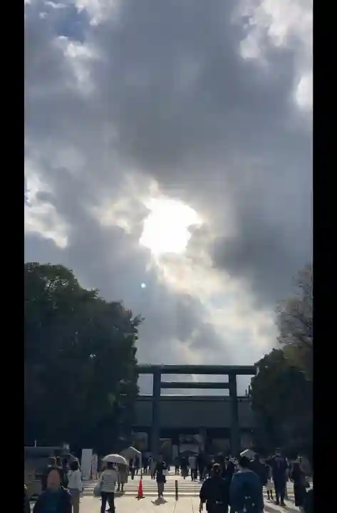 靖國神社の{uncategorized: "未分類", other: "その他", undefined: "問題あり", building: "その他建物", grave: "お墓", sacred_gate: "鳥居", guardian: "狛犬", statue: "像", buddha: "仏像", history: "歴史", nature: "自然", garden: "庭園", animal: "動物", pagoda: "塔", temizu: "手水舎", mountain_gate: "山門・神門", sanctuary: "本殿・本堂", subordinate: "末社・摂社", art: "芸術", scenery: "景色", jizo: "地蔵", ema: "絵馬", goshuin: "御朱印", omikuji: "おみくじ", items: "授与品その他", amulet: "お守り", goshuincho: "御朱印帳", eats: "食事", festival: "お祭り", votive_dance: "神楽", shichigosan: "七五三参", wedding: "結婚式", experience: "体験その他", initially: "初詣", around: "周辺", anti_infection: "感染症対策"}