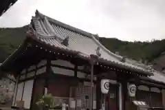 海龍寺の本殿