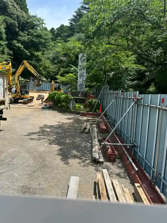 香取神宮の{uncategorized: "未分類", other: "その他", undefined: "問題あり", building: "その他建物", grave: "お墓", sacred_gate: "鳥居", guardian: "狛犬", statue: "像", buddha: "仏像", history: "歴史", nature: "自然", garden: "庭園", animal: "動物", pagoda: "塔", temizu: "手水舎", mountain_gate: "山門・神門", sanctuary: "本殿・本堂", subordinate: "末社・摂社", art: "芸術", scenery: "景色", jizo: "地蔵", ema: "絵馬", goshuin: "御朱印", omikuji: "おみくじ", items: "授与品その他", amulet: "お守り", goshuincho: "御朱印帳", eats: "食事", festival: "お祭り", votive_dance: "神楽", shichigosan: "七五三参", wedding: "結婚式", experience: "体験その他", initially: "初詣", around: "周辺", anti_infection: "感染症対策"}