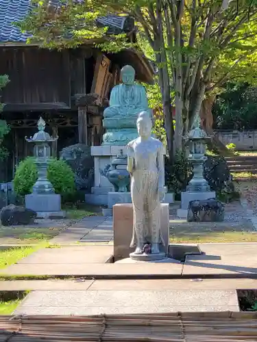 大光院 新田寺の仏像