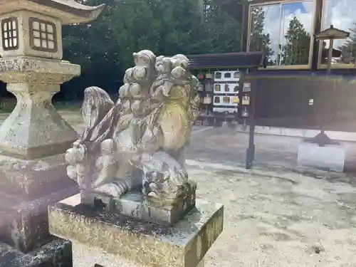 千種神社の狛犬