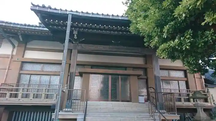 本明寺の本殿・本堂