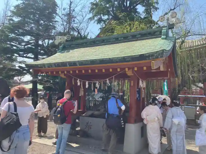 浅草神社の手水舎