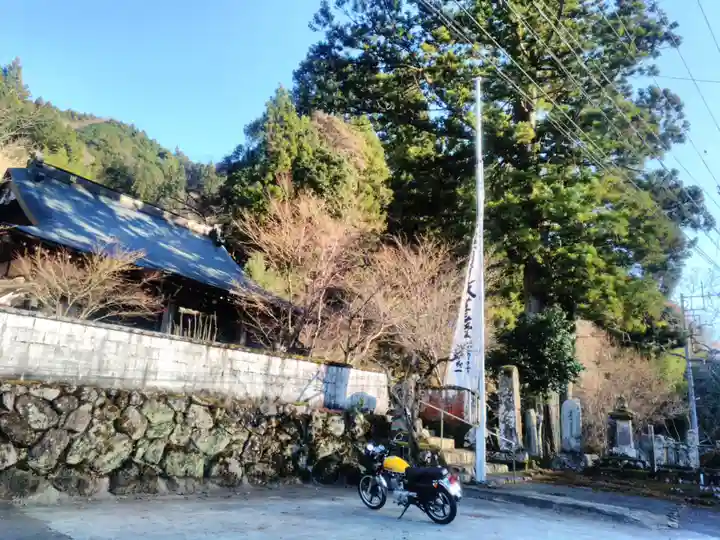 正慶寺の本殿・本堂