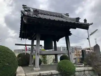 長昌寺の{uncategorized: "未分類", other: "その他", undefined: "問題あり", building: "その他建物", grave: "お墓", sacred_gate: "鳥居", guardian: "狛犬", statue: "像", buddha: "仏像", history: "歴史", nature: "自然", garden: "庭園", animal: "動物", pagoda: "塔", temizu: "手水舎", mountain_gate: "山門・神門", sanctuary: "本殿・本堂", subordinate: "末社・摂社", art: "芸術", scenery: "景色", jizo: "地蔵", ema: "絵馬", goshuin: "御朱印", omikuji: "おみくじ", items: "授与品その他", amulet: "お守り", goshuincho: "御朱印帳", eats: "食事", festival: "お祭り", votive_dance: "神楽", shichigosan: "七五三参", wedding: "結婚式", experience: "体験その他", initially: "初詣", around: "周辺", anti_infection: "感染症対策"}