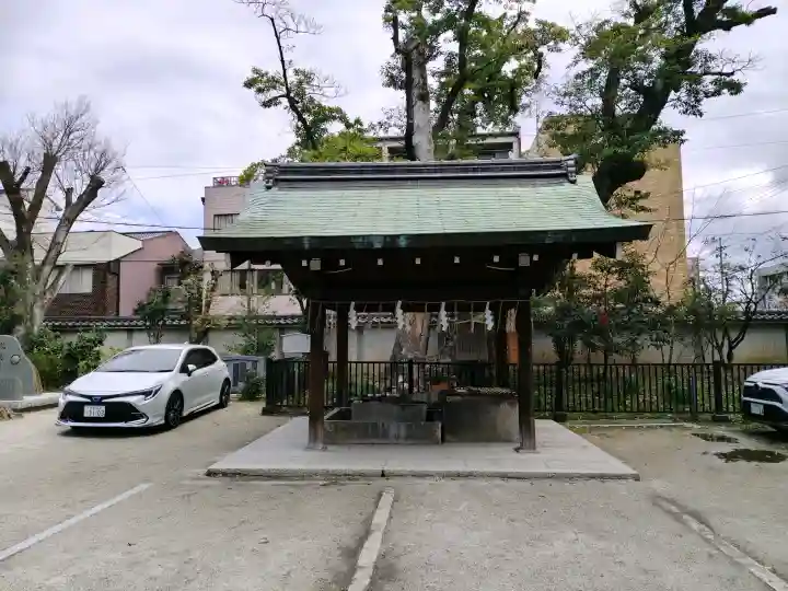 白峯神宮の{uncategorized: "未分類", other: "その他", undefined: "問題あり", building: "その他建物", grave: "お墓", sacred_gate: "鳥居", guardian: "狛犬", statue: "像", buddha: "仏像", history: "歴史", nature: "自然", garden: "庭園", animal: "動物", pagoda: "塔", temizu: "手水舎", mountain_gate: "山門・神門", sanctuary: "本殿・本堂", subordinate: "末社・摂社", art: "芸術", scenery: "景色", jizo: "地蔵", ema: "絵馬", goshuin: "御朱印", omikuji: "おみくじ", items: "授与品その他", amulet: "お守り", goshuincho: "御朱印帳", eats: "食事", festival: "お祭り", votive_dance: "神楽", shichigosan: "七五三参", wedding: "結婚式", experience: "体験その他", initially: "初詣", around: "周辺", anti_infection: "感染症対策"}