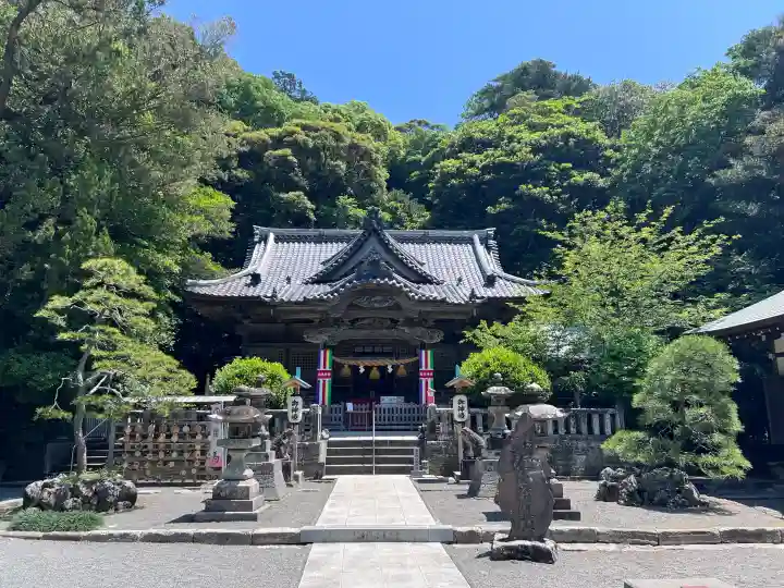 伊古奈比咩命神社の{uncategorized: "未分類", other: "その他", undefined: "問題あり", building: "その他建物", grave: "お墓", sacred_gate: "鳥居", guardian: "狛犬", statue: "像", buddha: "仏像", history: "歴史", nature: "自然", garden: "庭園", animal: "動物", pagoda: "塔", temizu: "手水舎", mountain_gate: "山門・神門", sanctuary: "本殿・本堂", subordinate: "末社・摂社", art: "芸術", scenery: "景色", jizo: "地蔵", ema: "絵馬", goshuin: "御朱印", omikuji: "おみくじ", items: "授与品その他", amulet: "お守り", goshuincho: "御朱印帳", eats: "食事", festival: "お祭り", votive_dance: "神楽", shichigosan: "七五三参", wedding: "結婚式", experience: "体験その他", initially: "初詣", around: "周辺", anti_infection: "感染症対策"}