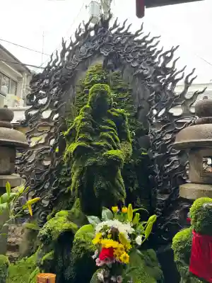 法善寺の{uncategorized: "未分類", other: "その他", undefined: "問題あり", building: "その他建物", grave: "お墓", sacred_gate: "鳥居", guardian: "狛犬", statue: "像", buddha: "仏像", history: "歴史", nature: "自然", garden: "庭園", animal: "動物", pagoda: "塔", temizu: "手水舎", mountain_gate: "山門・神門", sanctuary: "本殿・本堂", subordinate: "末社・摂社", art: "芸術", scenery: "景色", jizo: "地蔵", ema: "絵馬", goshuin: "御朱印", omikuji: "おみくじ", items: "授与品その他", amulet: "お守り", goshuincho: "御朱印帳", eats: "食事", festival: "お祭り", votive_dance: "神楽", shichigosan: "七五三参", wedding: "結婚式", experience: "体験その他", initially: "初詣", around: "周辺", anti_infection: "感染症対策"}