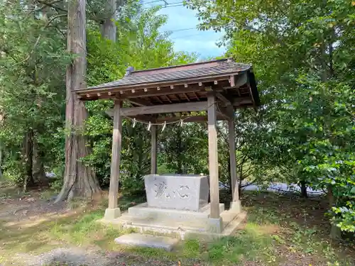 手子后神社の手水舎