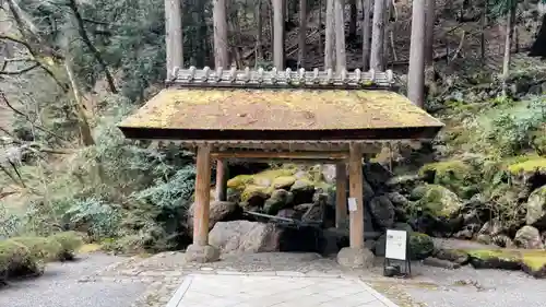 身延山 祖廟拝殿(山梨県)