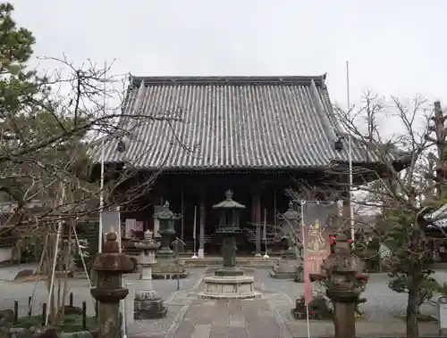 穴太寺の本殿・本堂