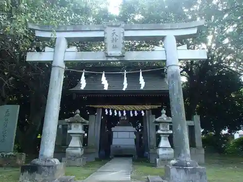 箭弓稲荷神社の末社