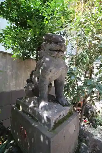 末廣神社の狛犬