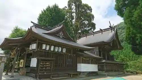 佐俣阿蘇神社の本殿・本堂