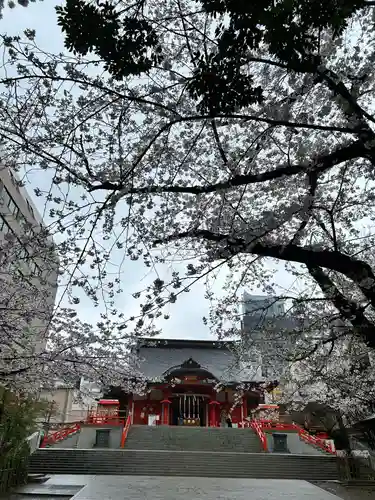花園神社の本殿・本堂