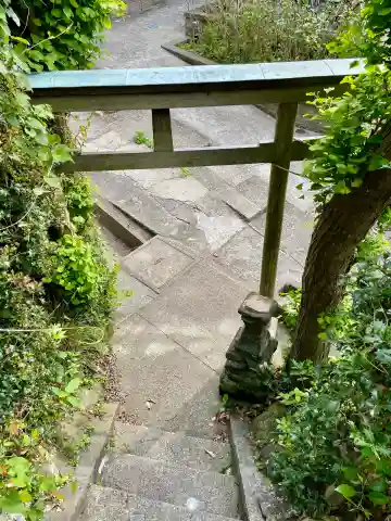 八幡宮の{uncategorized: "未分類", other: "その他", undefined: "問題あり", building: "その他建物", grave: "お墓", sacred_gate: "鳥居", guardian: "狛犬", statue: "像", buddha: "仏像", history: "歴史", nature: "自然", garden: "庭園", animal: "動物", pagoda: "塔", temizu: "手水舎", mountain_gate: "山門・神門", sanctuary: "本殿・本堂", subordinate: "末社・摂社", art: "芸術", scenery: "景色", jizo: "地蔵", ema: "絵馬", goshuin: "御朱印", omikuji: "おみくじ", items: "授与品その他", amulet: "お守り", goshuincho: "御朱印帳", eats: "食事", festival: "お祭り", votive_dance: "神楽", shichigosan: "七五三参", wedding: "結婚式", experience: "体験その他", initially: "初詣", around: "周辺", anti_infection: "感染症対策"}