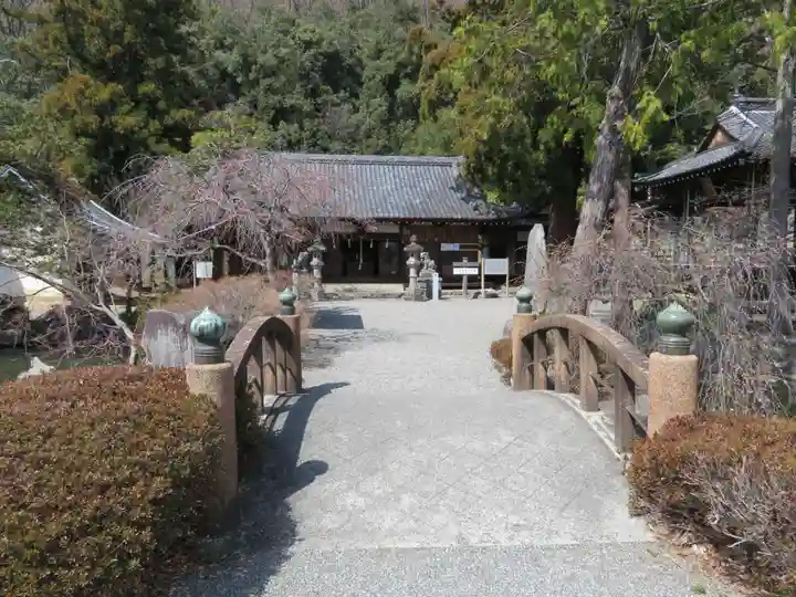 山梨岡神社のその他建物