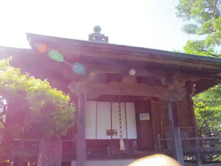 極楽寺(霊鷲山感應院極楽律寺)の本殿・本堂