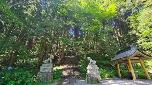 戸隠神社宝光社の建物その他