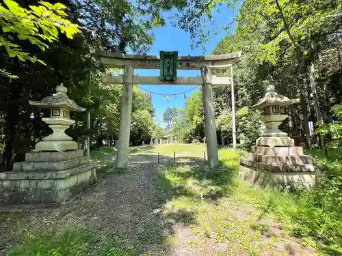 雨也神社（八大龍王社）(滋賀県)
