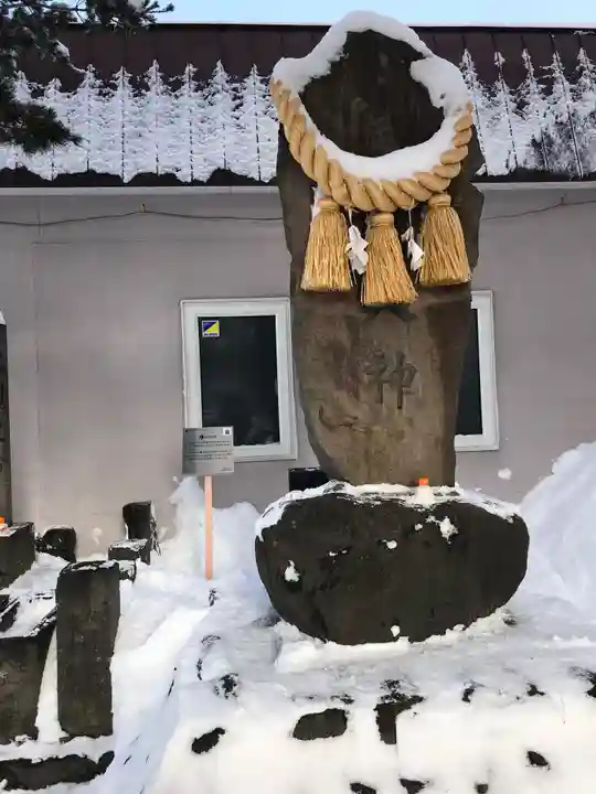 新川皇大神社の末社・摂社