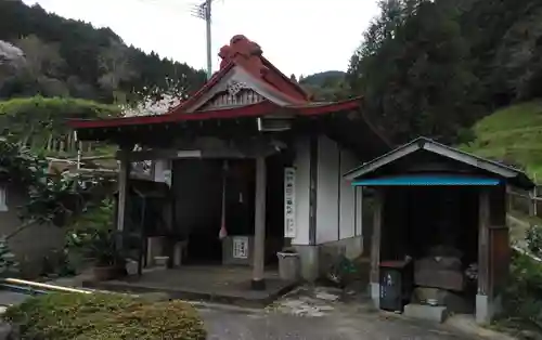 平原観音堂の本殿・本堂