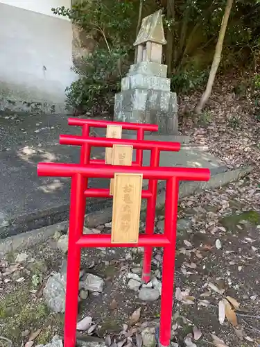 蜂穴神社（石清尾八幡宮末社）(香川県)