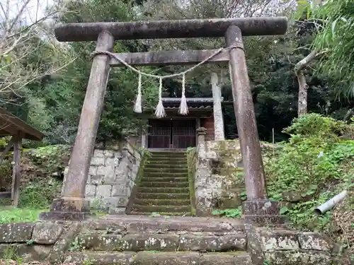 問子神社の鳥居