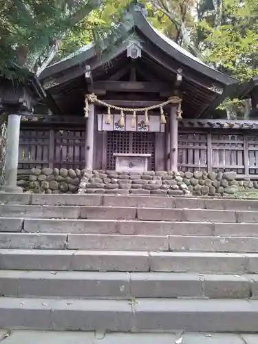 諏訪大社上社前宮の本殿・本堂