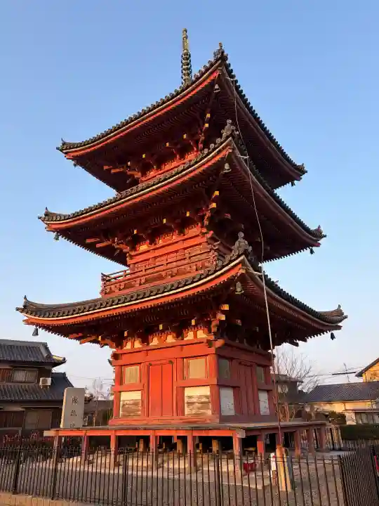 遍照院の{uncategorized: "未分類", other: "その他", undefined: "問題あり", building: "その他建物", grave: "お墓", sacred_gate: "鳥居", guardian: "狛犬", statue: "像", buddha: "仏像", history: "歴史", nature: "自然", garden: "庭園", animal: "動物", pagoda: "塔", temizu: "手水舎", mountain_gate: "山門・神門", sanctuary: "本殿・本堂", subordinate: "末社・摂社", art: "芸術", scenery: "景色", jizo: "地蔵", ema: "絵馬", goshuin: "御朱印", omikuji: "おみくじ", items: "授与品その他", amulet: "お守り", goshuincho: "御朱印帳", eats: "食事", festival: "お祭り", votive_dance: "神楽", shichigosan: "七五三参", wedding: "結婚式", experience: "体験その他", initially: "初詣", around: "周辺", anti_infection: "感染症対策"}