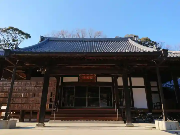 弘願寺の本殿・本堂